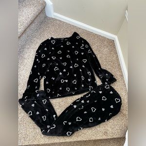 ⭐️EUC - Shosho - Woman's Blavk with White Hearts Soft Fleece Pajama Set Size 3XL